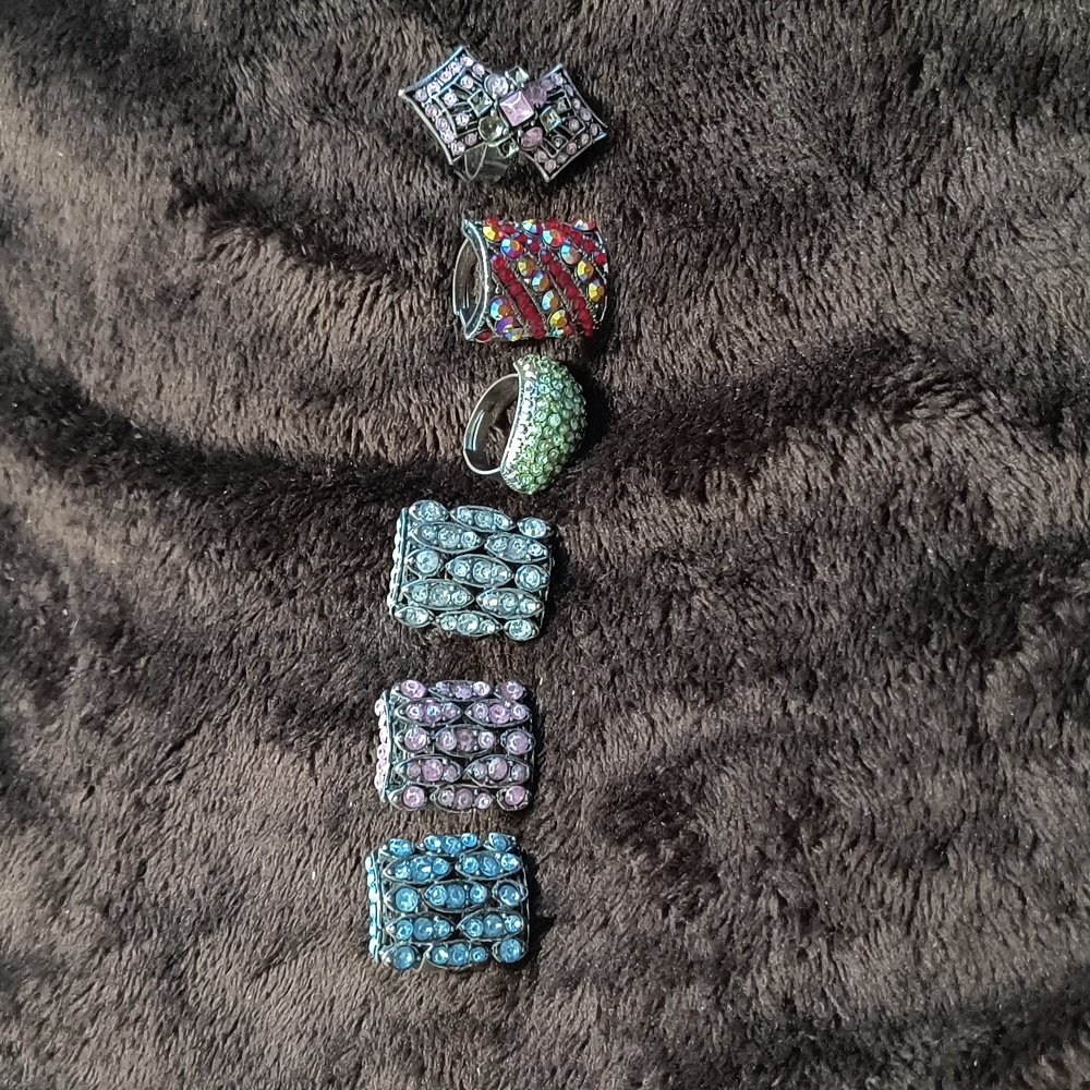 Bundle Of 6 Beautiful Rings In Great Shape